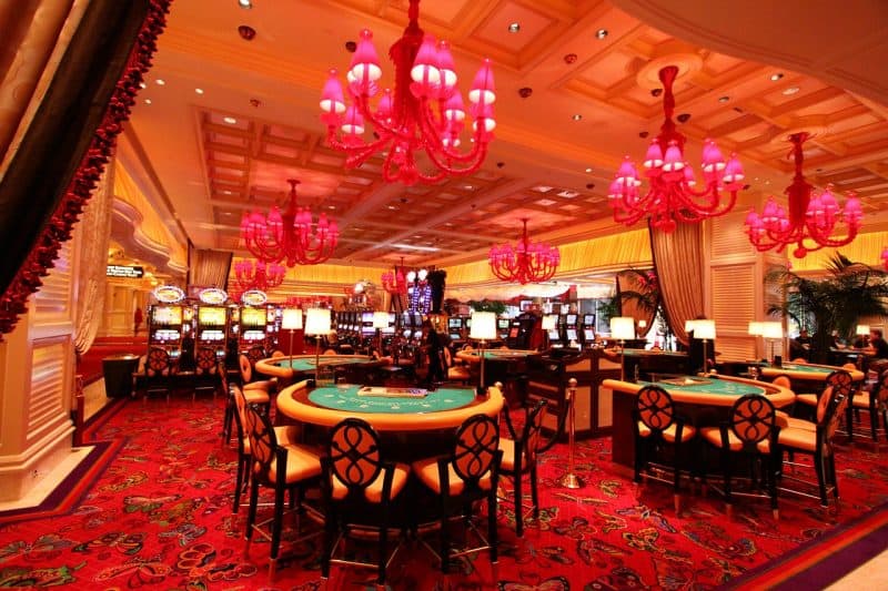 Slot Makinesi Seçimi: Kazanma İhtimalinizi Artıran Anahtar Faktörler